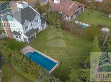 Casa · 133m² · 4 Ambientes · 3 Cocheras · Venta Casa 4 Ambientes en Barrio Cerrado La Casualidad Apto Crédito