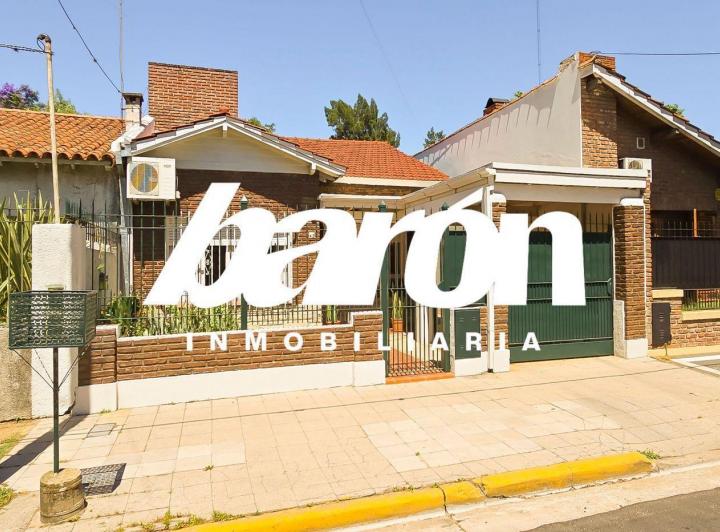 Casa · 131m² · 4 Ambientes · 1 Cochera