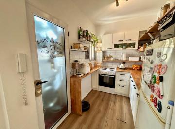 Cocina realizada integra en 2022, muebles laqueado · ¡Listo Para Mudarte! 3 Ambientes Renovado con Diseño