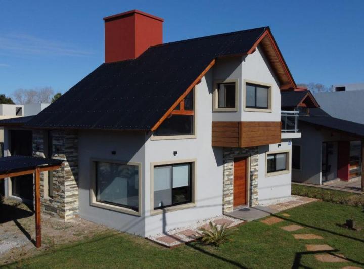Casa · 120m² · 3 Ambientes · 1 Cochera