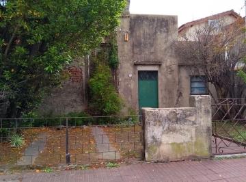Casa · 164m² · 3 Ambientes · 2 Cocheras · Casa a Demoler Mas Depto Atras en Liniers 1533 (Lanus Oeste)