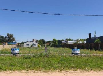 Terreno · 671m² · Lote en Venta en Los Jardines II - Padre Mazzari y Av Los Talas, Arroyo Leyes
