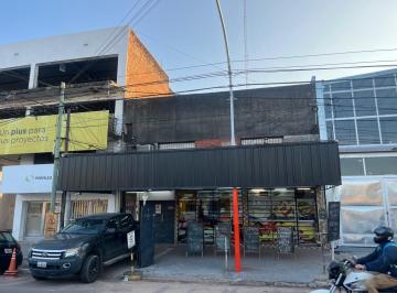 Local comercial · 52m² · 2 Locales Comerciales - 9 de Julio 1525