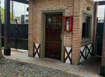 Casa · 85m² · 4 Ambientes · 1 Cochera · Casa en El Florido Barrio Parque