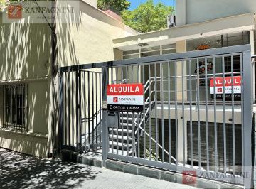 Oficina comercial · 130m² · 6 Ambientes · Oficina en Ciudad de Mendoza. Local Chico - Oficina con 6 Privados.