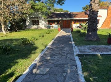 Casa de 8 ambientes, Ezeiza · Casa Quinta en Venta en Tristán Suarez