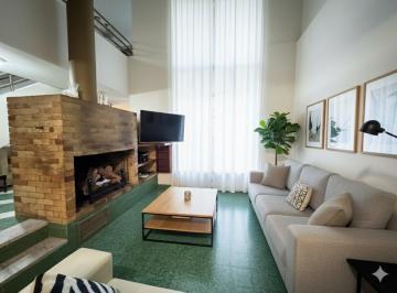 Casa · 366m² · 12 Ambientes · 2 Cocheras · Venta: Casa de Cinco Dorm., Dos Cocheras, Jardin y Pileta. Rosario