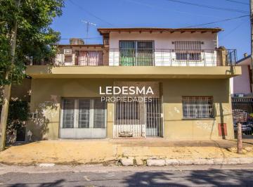 Casa de 6 ambientes, Morón · Casa en Venta Castelar 6 Ambientes con Garage y Amplio Fondo Libre Apta Credito Bancario