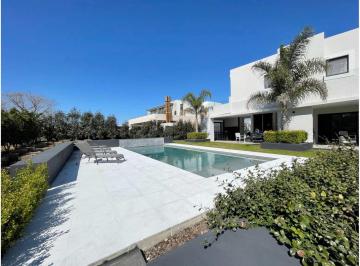 Casa · 550m² · 6 Ambientes · 2 Cocheras · Venta Casa 5 Dorm. - Pilara - Pilar
