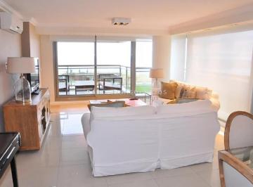 Foto1 · Apartamento en Venta a Pasos de Playa Brava.