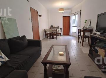 Departamento · 42m² · 3 Ambientes · Departamento en Alberdi, a Cuadras de Tribunales! Apto Credito!
