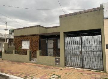 Casa de 4 ambientes, Lomas de Zamora · Venta de Casa San Francisco 461, Temperley.