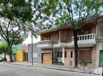 PH · 54m² · 3 Ambientes · Venta PH Mataderos 3 Amb con Patio y Terraza con Parrilla