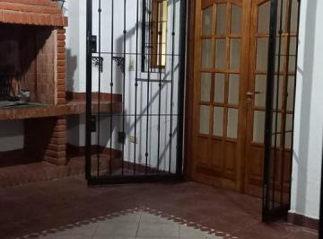 Casa · 367m² · 8 Ambientes · Alquiler - Casa 8 Ambientes - Jose C Paz