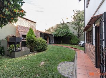 Casa · 215m² · 4 Ambientes · 1 Cochera · Venta Casa 4 Ambientes Boedo Jardin Cochera 2 Lotes