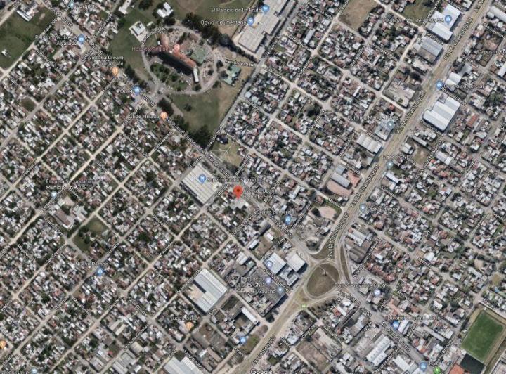 Local comercial · 266m² · 5 Ambientes · 6 Cocheras