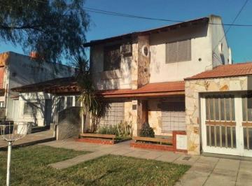 FAU-FAU-2607_2 · Casa 5 Ambientes. | Rivera Indarte 717