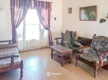 Casa · 95m² · 5 Ambientes · 1 Cochera · Venta - Casa de 2 Dorm. con Patio Verde y Cochera - Capitan Bermudez. Apto Crédito.