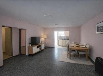 Casa · 85m² · 3 Ambientes · 1 Cochera · Venta Casa Reciclada 2 Dorm. Las Delicias