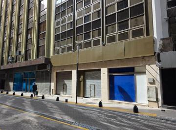 Local comercial , San Nicolás · Local Comercial de 608 m² en Alquiler en San Nicolás