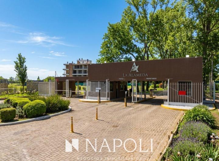 Terreno · 740m²