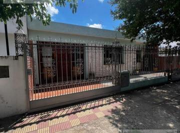 Casa · 165m² · 3 Dormitorios · Casa en Gral. Belgrano