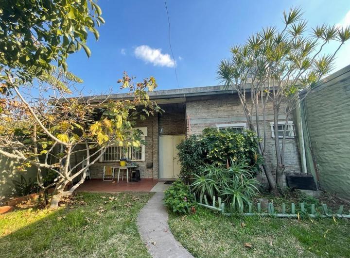 PH · 254m² · 6 Ambientes · 1 Cochera