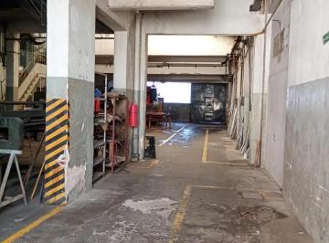 Bodega-Galpón · 564m² · Galpón Sólido 200 m² de Oficinas, Sala de Máquinas, Vestuari
