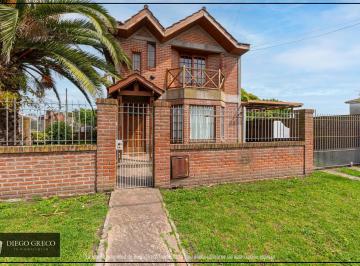 Casa · 160m² · 6 Ambientes · 2 Cocheras · Casa + Departamento en Venta