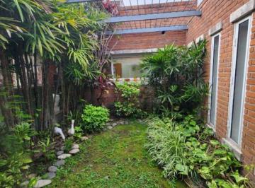 Casa de 4 ambientes, La Matanza · Casa en Venta C/ Cochera en Ciudad Madero