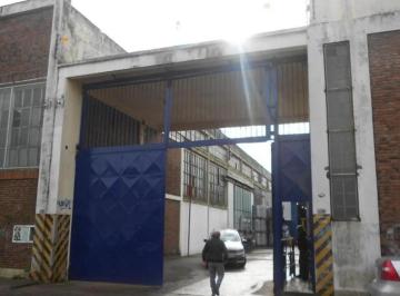 Bodega-Galpón · 2000m² · ¡Mega Galpón de 2.000 M&sup2;! 8 m de Altura, 2 Naves, Puente Grúa