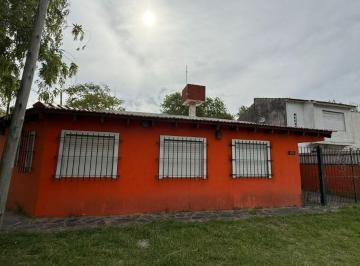 Casa de 4 ambientes, Mar del Tuyú · Casa en Venta en Mar del Tuyu
