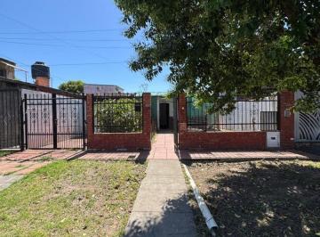 Casa · 112m² · 3 Ambientes · Casa en Venta - Vilcapugio Nº 727 San Lorenzo