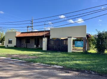 Casa · 175m² · 5 Ambientes · 4 Cocheras · Venta Casa en Las Acequias en Esquina Jardin 3 Dorm.