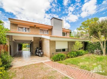 Casa · 345m² · 6 Ambientes · 2 Cocheras · Venta Casa 5 Dorm. Piscina Quincho Rosario