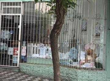 Local comercial · 138m² · Local Comercial en 2 Plantas a La Calle