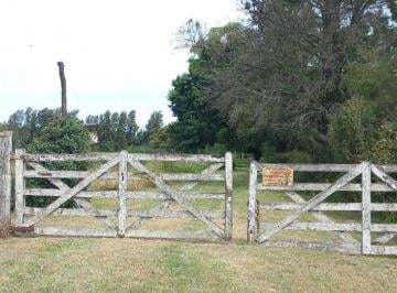 Campo , Mercedes · Venta Directa! Sin Expensas! Chacra con 21600 m² en Venta en Mercedes