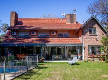 Casa · 350m² · 8 Ambientes · 2 Cocheras · Casa Impecable en Santa Rita