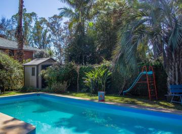 Casa · 350m² · 8 Ambientes · 2 Cocheras · Casa Impecable en Santa Rita