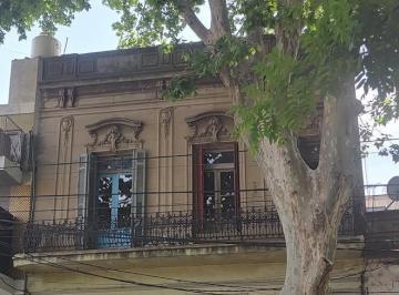 PH · 44m² · 2 Ambientes · PH en Venta en La Boca 2 Amb con Entrepiso