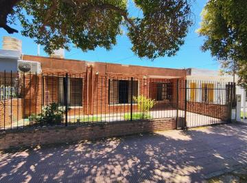 Casa de 8 ambientes, Córdoba · Venta Bº Marcelo T. de Alvear. Amplia Casa 3 Dorm y 2 Baños