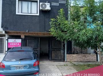 Casa de 5 ambientes, Berisso · Venta Casa en 161 Sur E/23 y 24 Berisso 3 Dorm.