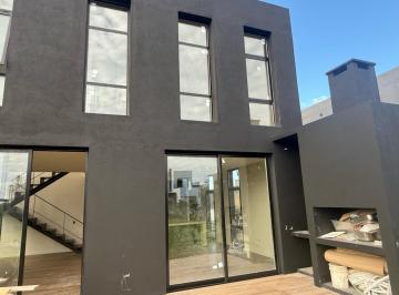 Casa · 191m² · 5 Ambientes · 5 Cocheras · Casa en Alquiler Araucarias, Puertos, Escobar