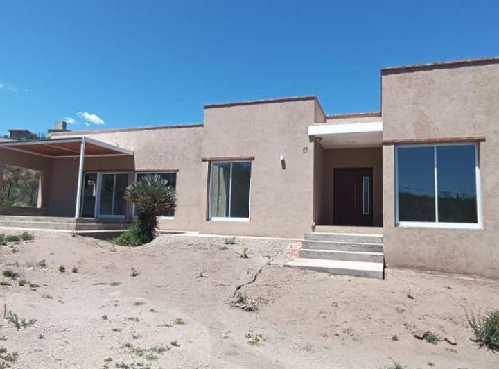 Casa · 180m² · 1 Ambiente