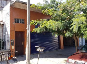 Local comercial · 333m² · Taller o Local Comercial con Vivienda, a m de Av Colón.