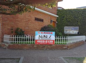 Casa · 215m² · 4 Ambientes · Venta - Casa Dean Funes 1500 - Ciudad Madero