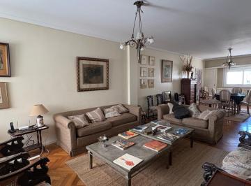 Departamento · 210ha · 6 Ambientes · Departamento de 210 m² con 3 Dorm. en Venta en Recoleta