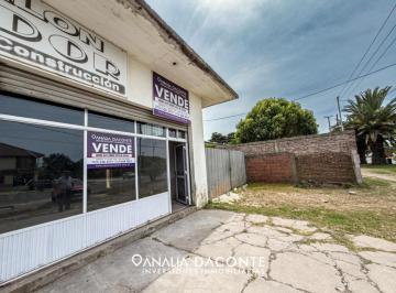 Local comercial · 55m² · 2 Cocheras · Corralon Sobre Av Tejedor. Lote de 433 M&sup2;!