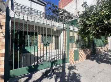 Casa · 80m² · 5 Ambientes · 1 Cochera · Casa en Venta Villa Celina