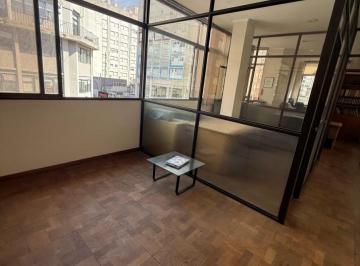 Oficina comercial · 42m² · 3 Ambientes · Oficina Comercial en Venta - Zona Centro.